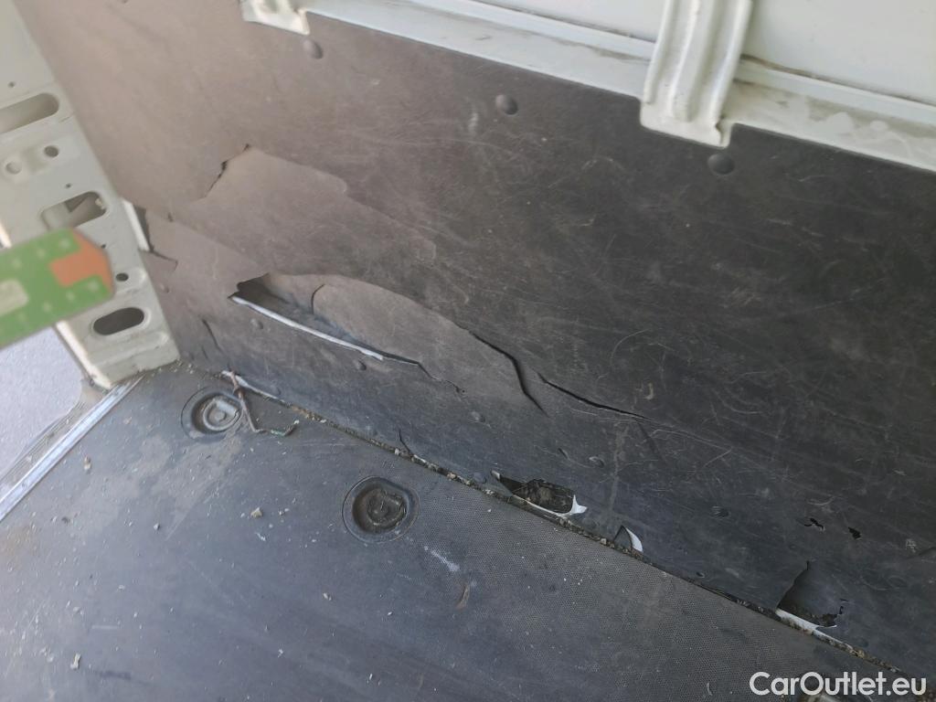  Iveco  Daily IVECO  / 2019 / 4P / combi 35S 14H V 4100/H2 16H M3 #26