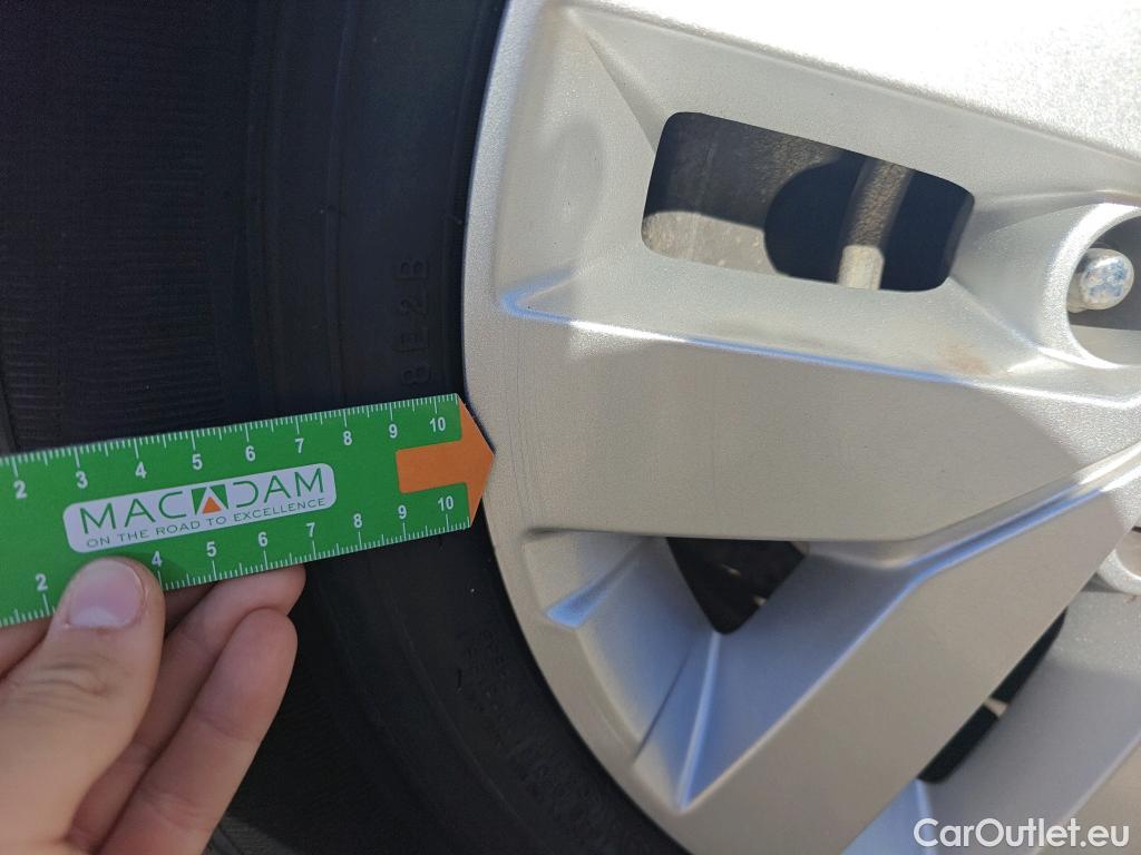  Land Rover  Discovery SSANGYONG Musso / 2022 / 4P / pickup doble cabina Sports D22DTR 4x4 Pro (AC2) #48