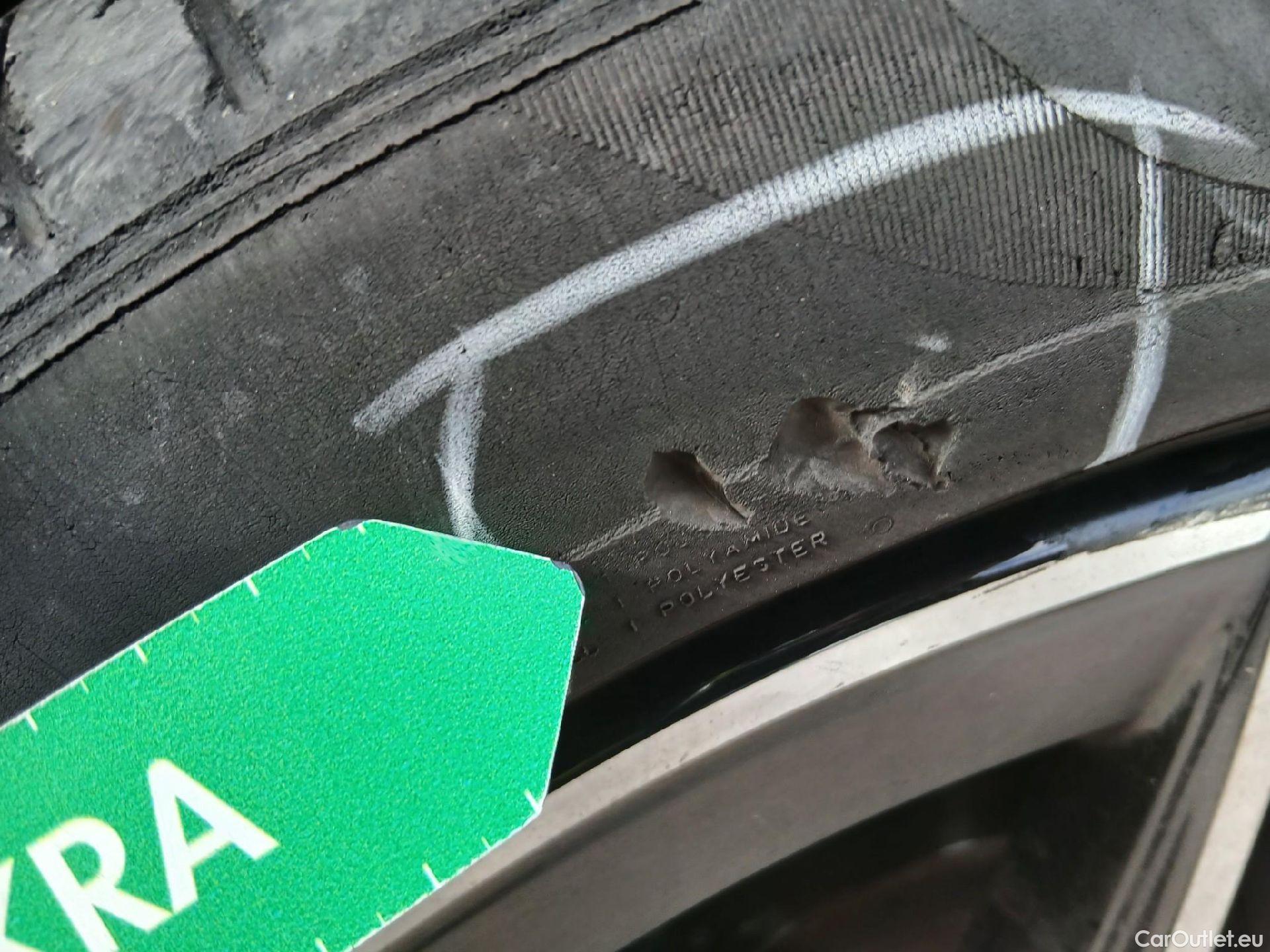  Mercedes  GLB Clase   200 d (247.612)AMG AMG Line 150CV AT8 E6d #51