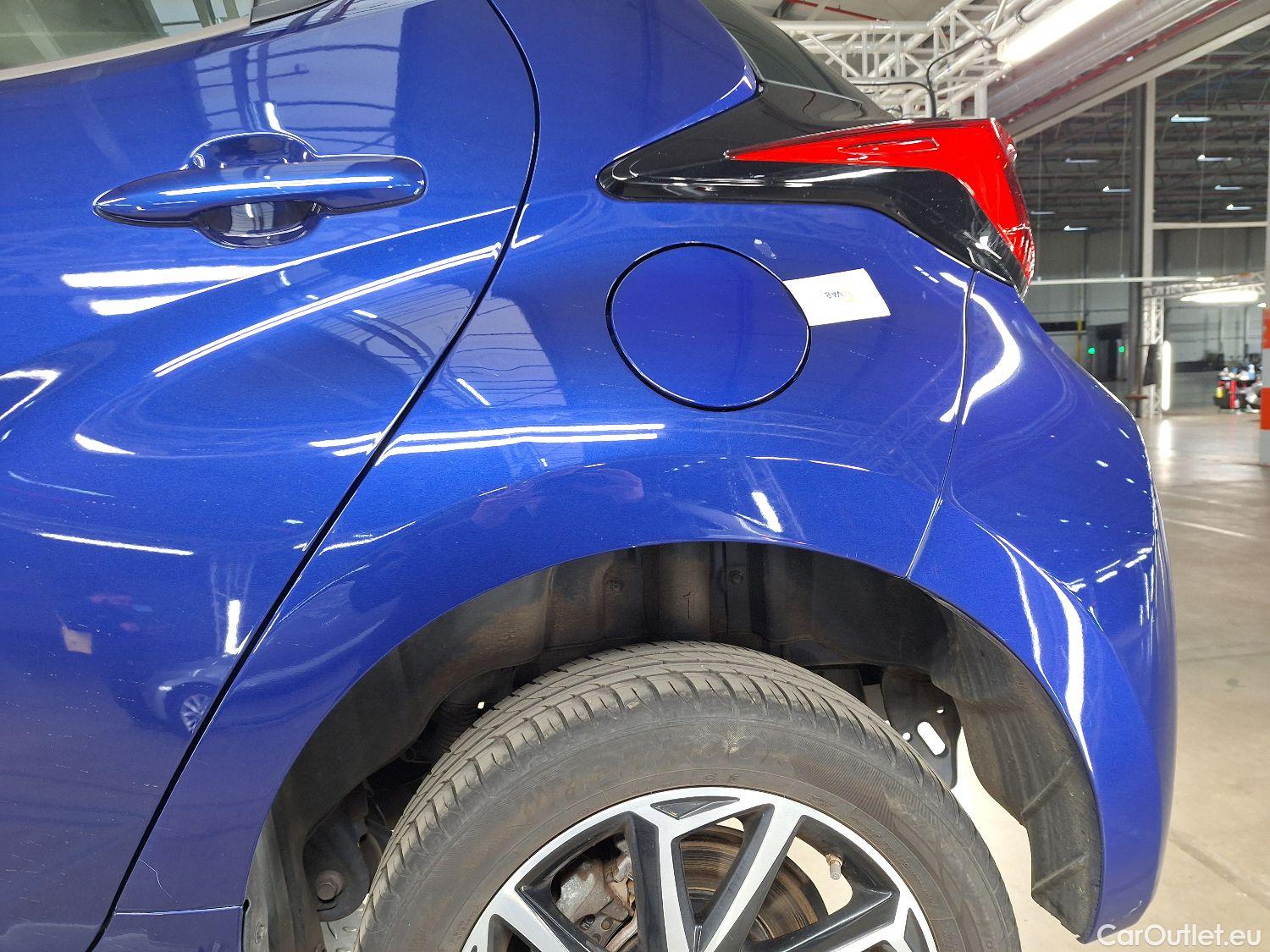  Toyota  Yaris Toyota,  '20, Toyota  1.5 VVT-i Hybrid Iconic e-CVT 5d #3