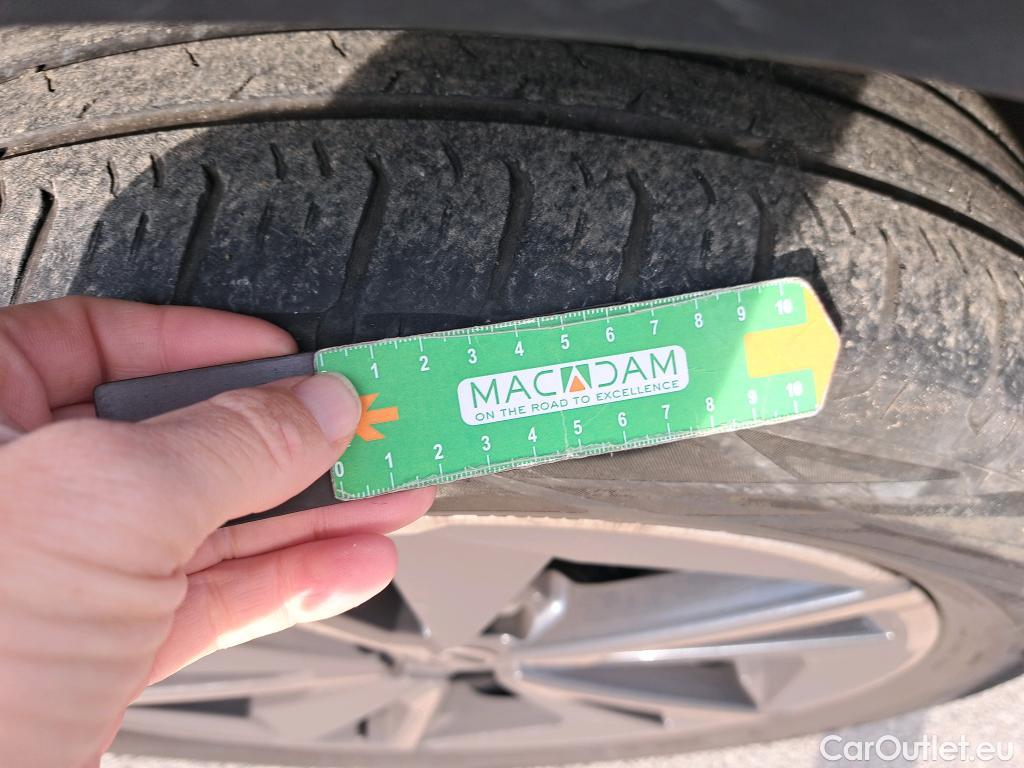  Nissan  Qashqai NISSAN  / 2021 / 5P / todoterreno DIG-T 103kW (140CV) mHEV 4x2 Tekna #4