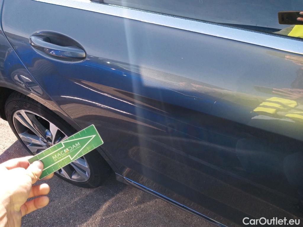  Mercedes  CLA-Klasse MERCEDES-BENZ Clase C / 2014 / 4P / sedán C 220 d #26