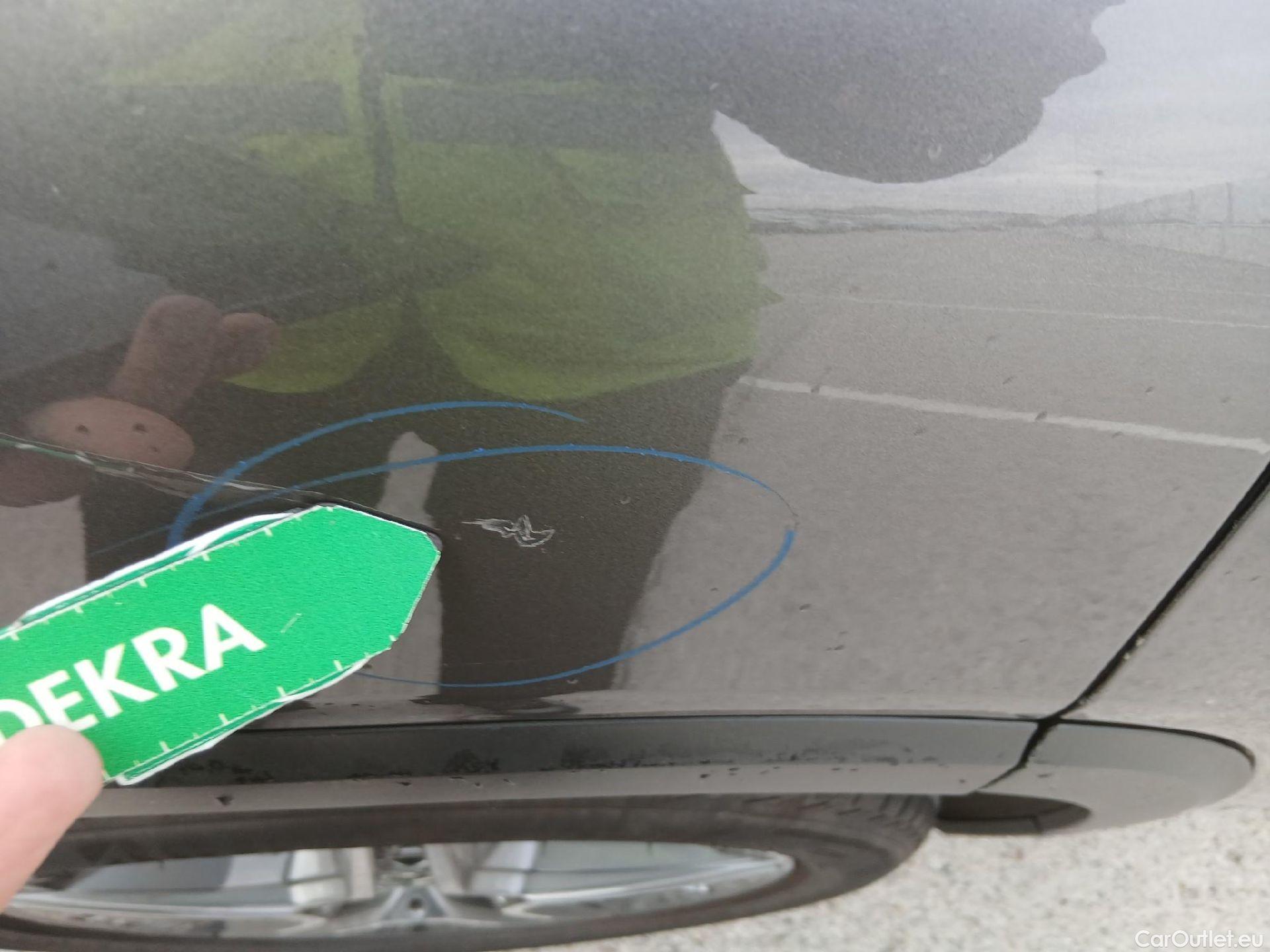  Mercedes  GLB MERCEDES-BENZ  / 2019 / 5P / todoterreno 2.0  220 D 4MATIC DCT 140KW (190CV) #33