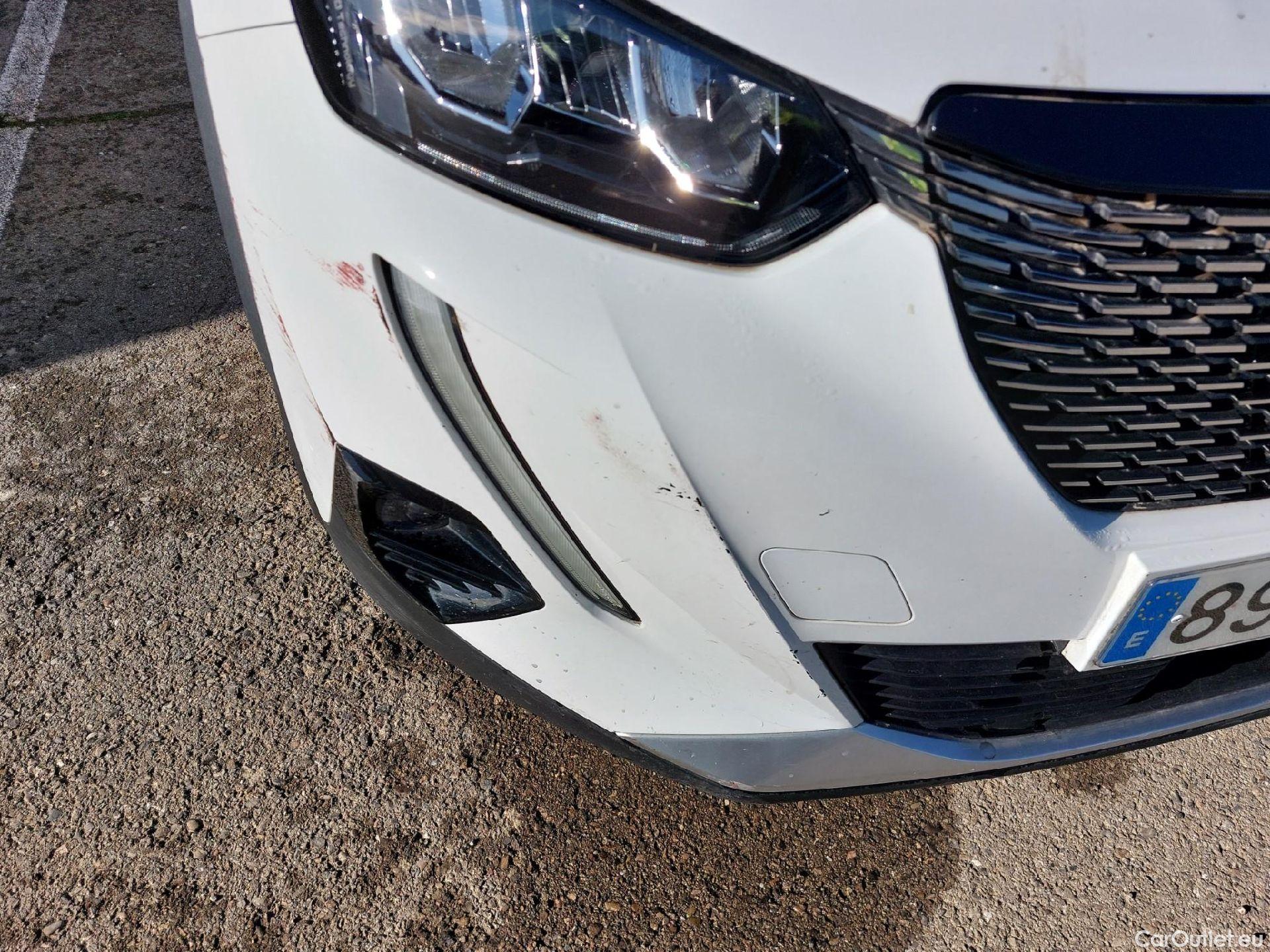  Peugeot  2008  Allure Pack 1.5 HDi 110CV MT6 E6d #1