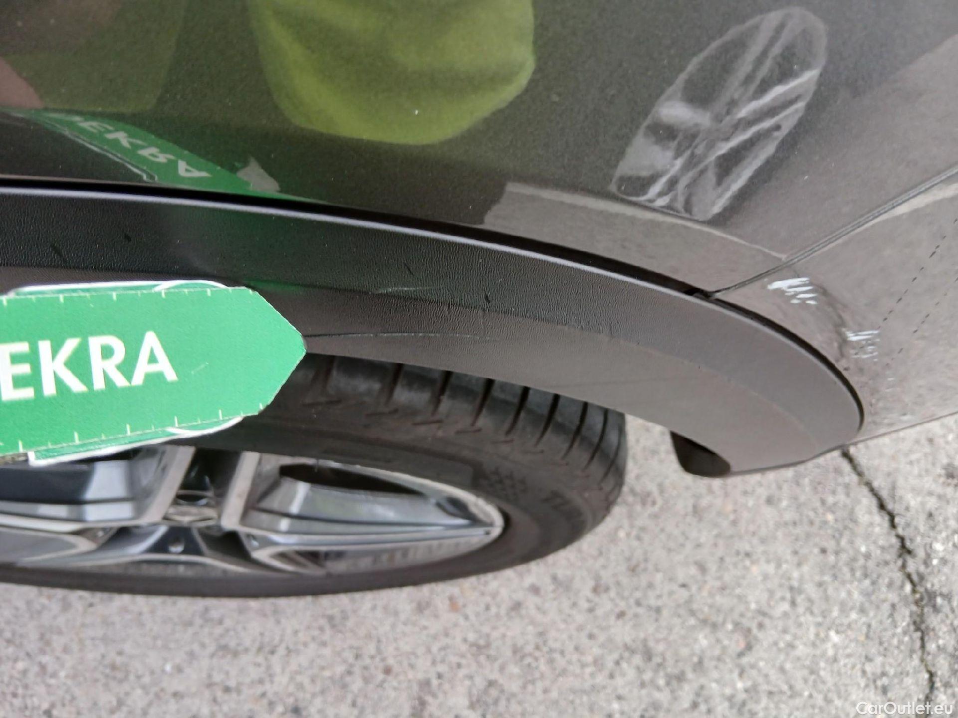  Mercedes  GLB MERCEDES-BENZ  / 2019 / 5P / todoterreno 2.0  220 D 4MATIC DCT 140KW (190CV) #25