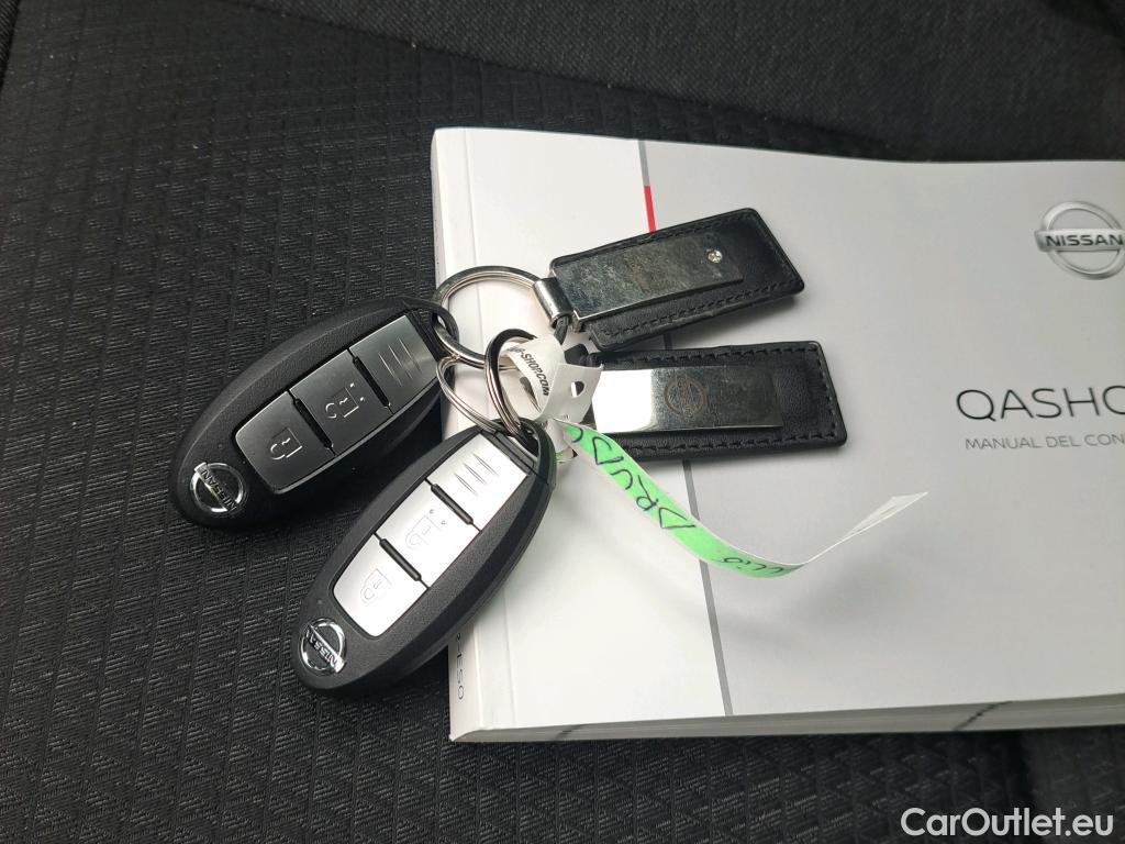  Nissan  Qashqai NISSAN  / 2021 / 5P / todoterreno DIG-T 103kW N-Connecta (sin rueda repu) #4