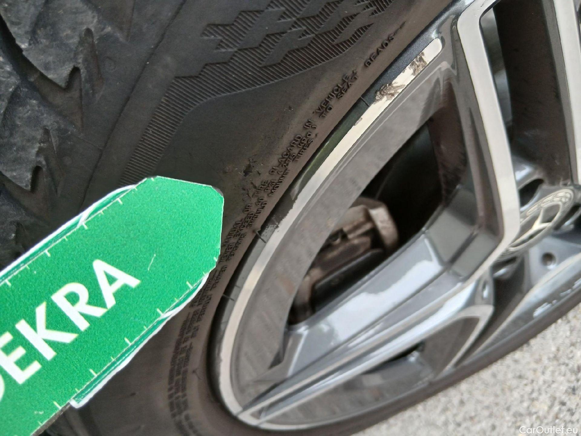  Mercedes  GLB MERCEDES-BENZ  / 2019 / 5P / todoterreno 2.0  220 D 4MATIC DCT 140KW (190CV) #4