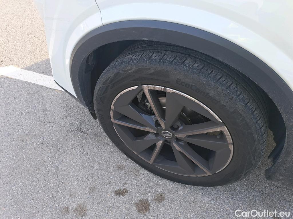  Nissan  Qashqai NISSAN  / 2021 / 5P / todoterreno DIG-T 103kW (140CV) mHEV 4x2 Tekna #1