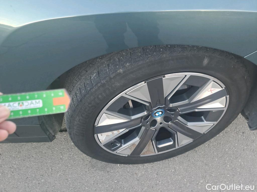  Bmw  iX BMW  / 2021 / 5P / todoterreno xDrive40 #9