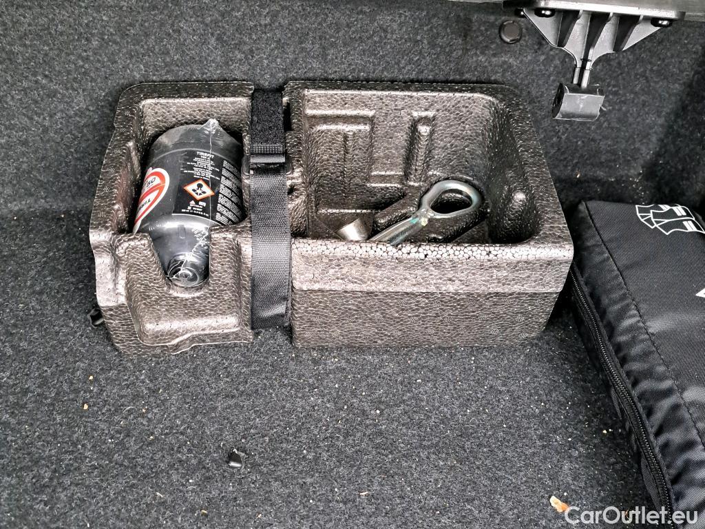  Bmw  X1 BMW  / 2019 / 5P / todoterreno sDrive18dA Corporate (AC2) #8