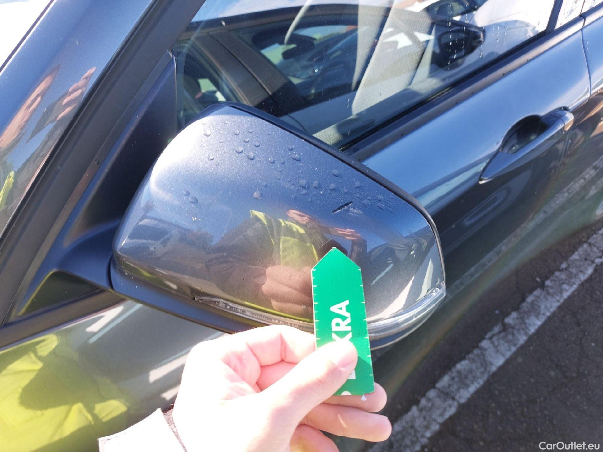  Bmw  X1 BMW  sDrive18i #10