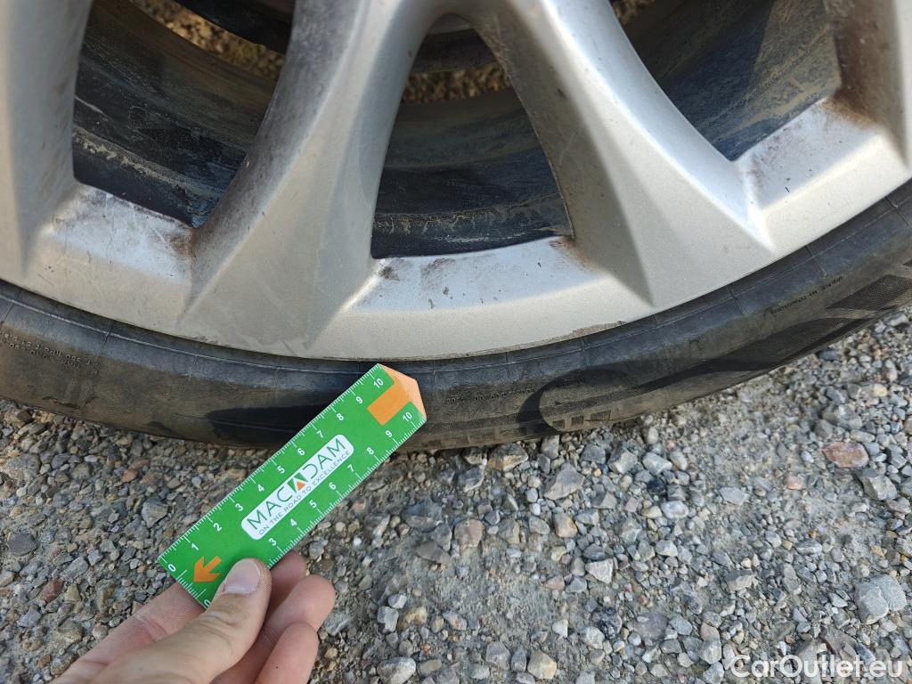  Bmw  Serie 2 BMW  Gran Tourer/2018/5P/monovolumen compacto 218d #45