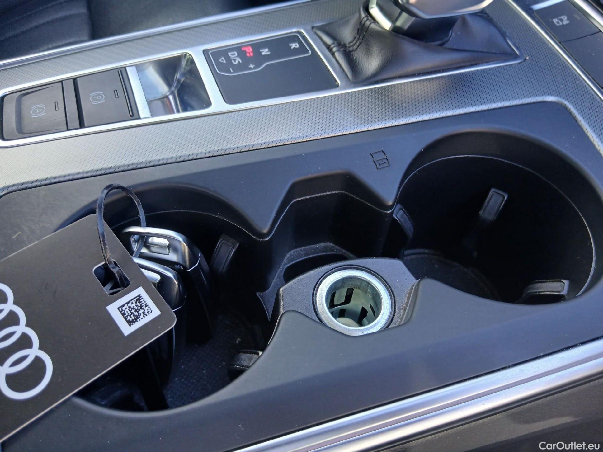  Audi  A6 AUDI  / 2018 / 4P / sedán 50 TFSIe quattro S tronic Sport #39