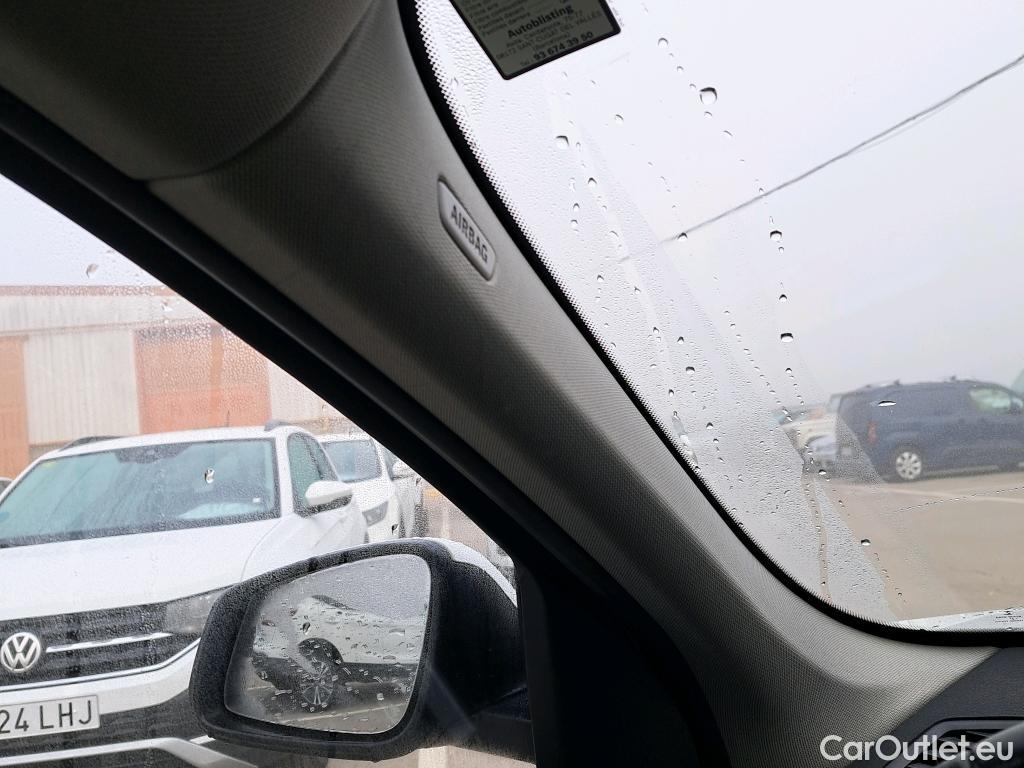  Bmw  X1 BMW  / 2019 / 5P / todoterreno sDrive18dA Corporate (AC2) #13