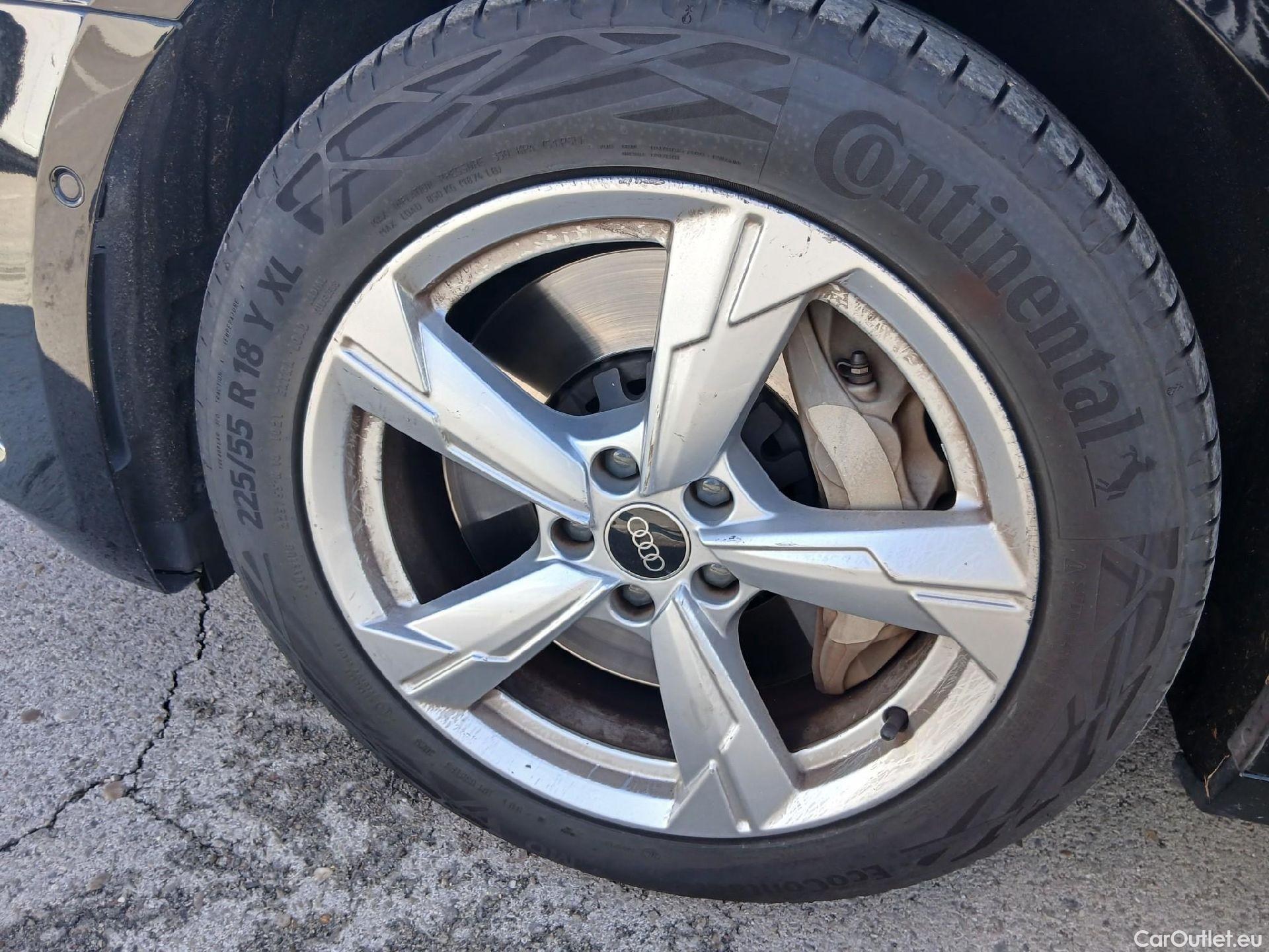  Audi  A6 AUDI  / 2018 / 4P / sedán 50 TFSIe quattro S tronic Sport #17