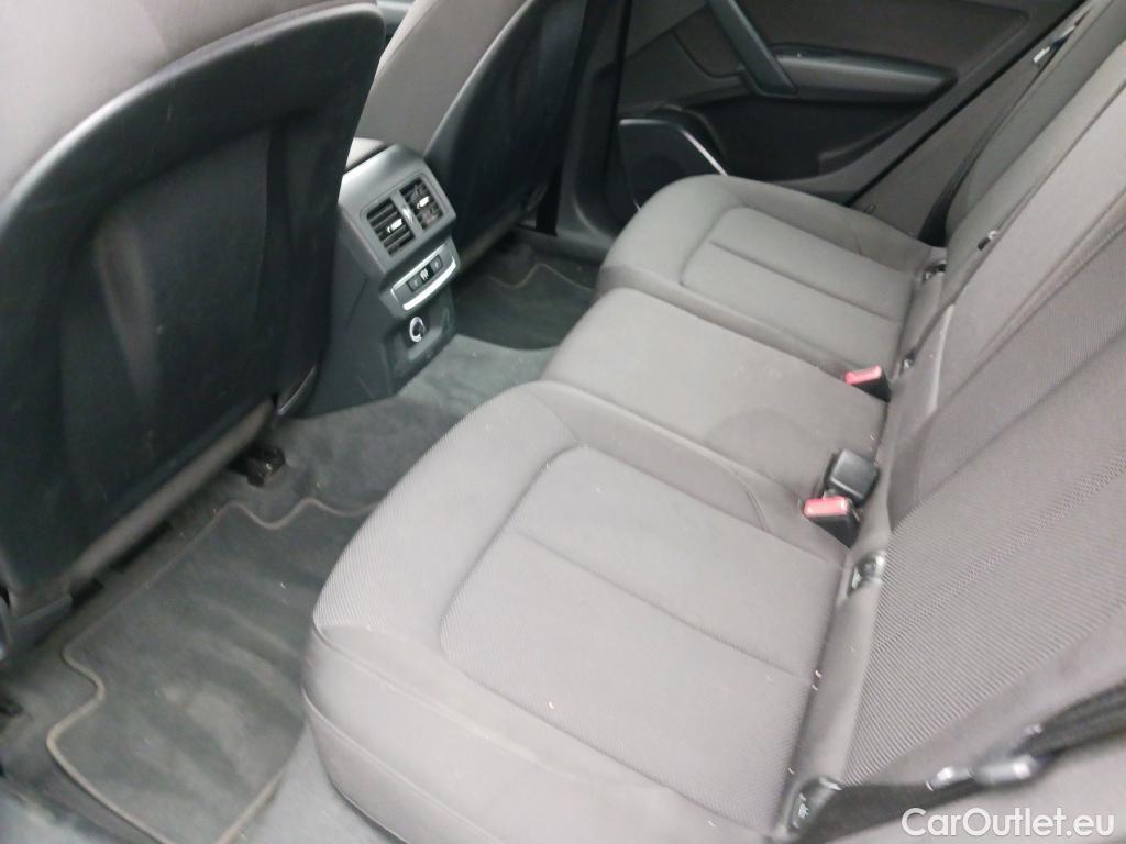  Audi  Q5 AUDI  / 2016 / 5P / todoterreno Design 35 TDI 120kW S tronic (AC) #3