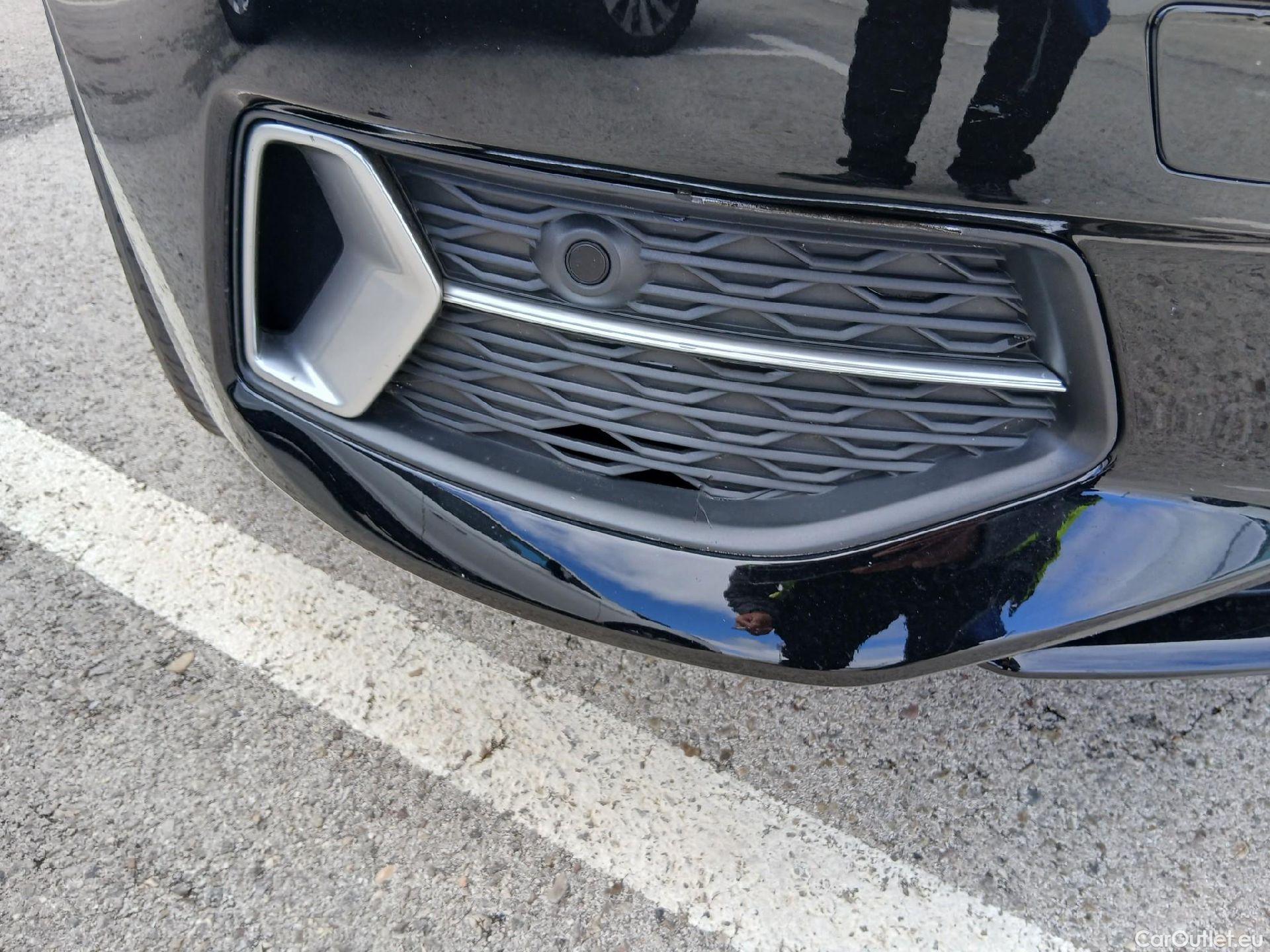  Audi  A6 AUDI  / 2018 / 4P / sedán 50 TFSIe quattro S tronic Sport #12