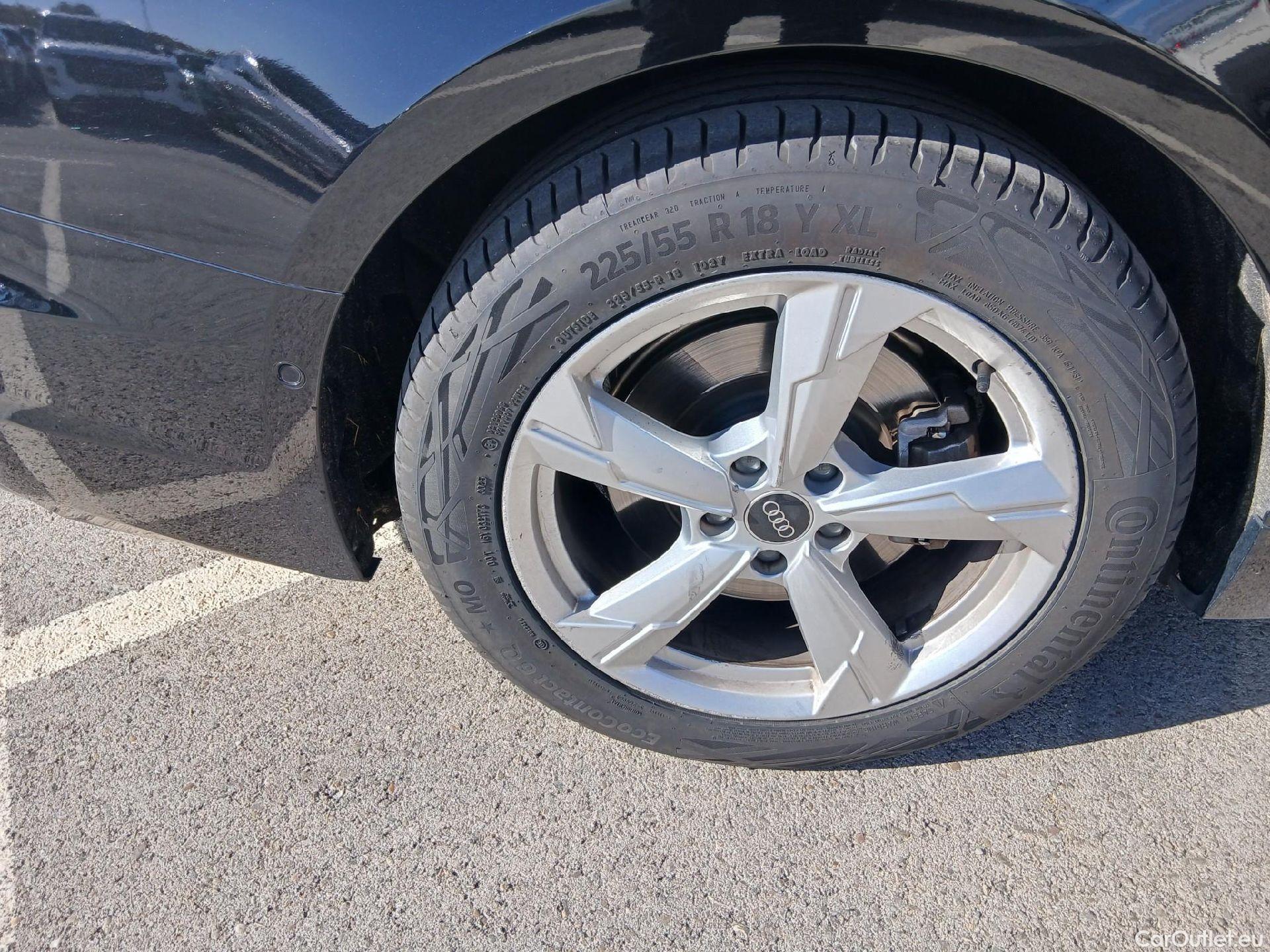  Audi  A6 AUDI  / 2018 / 4P / sedán 50 TFSIe quattro S tronic Sport #32