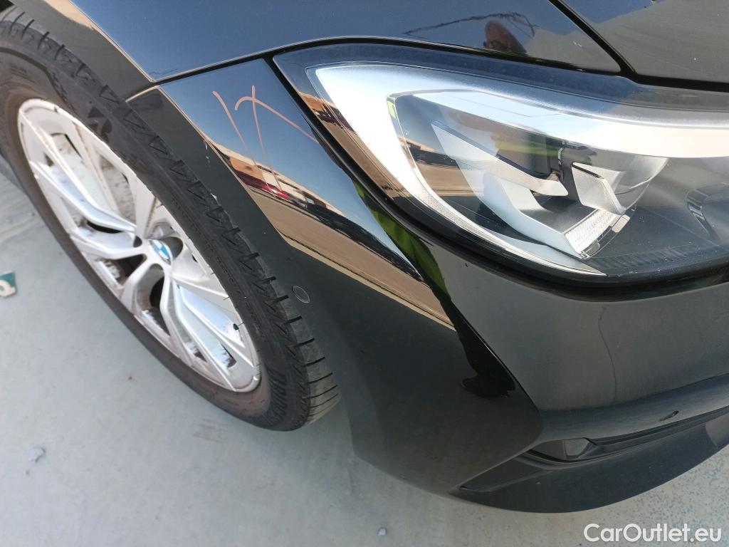  Bmw  Serie 3 BMW  / 2019 / 5P / familiar 318d Auto.Touring #16