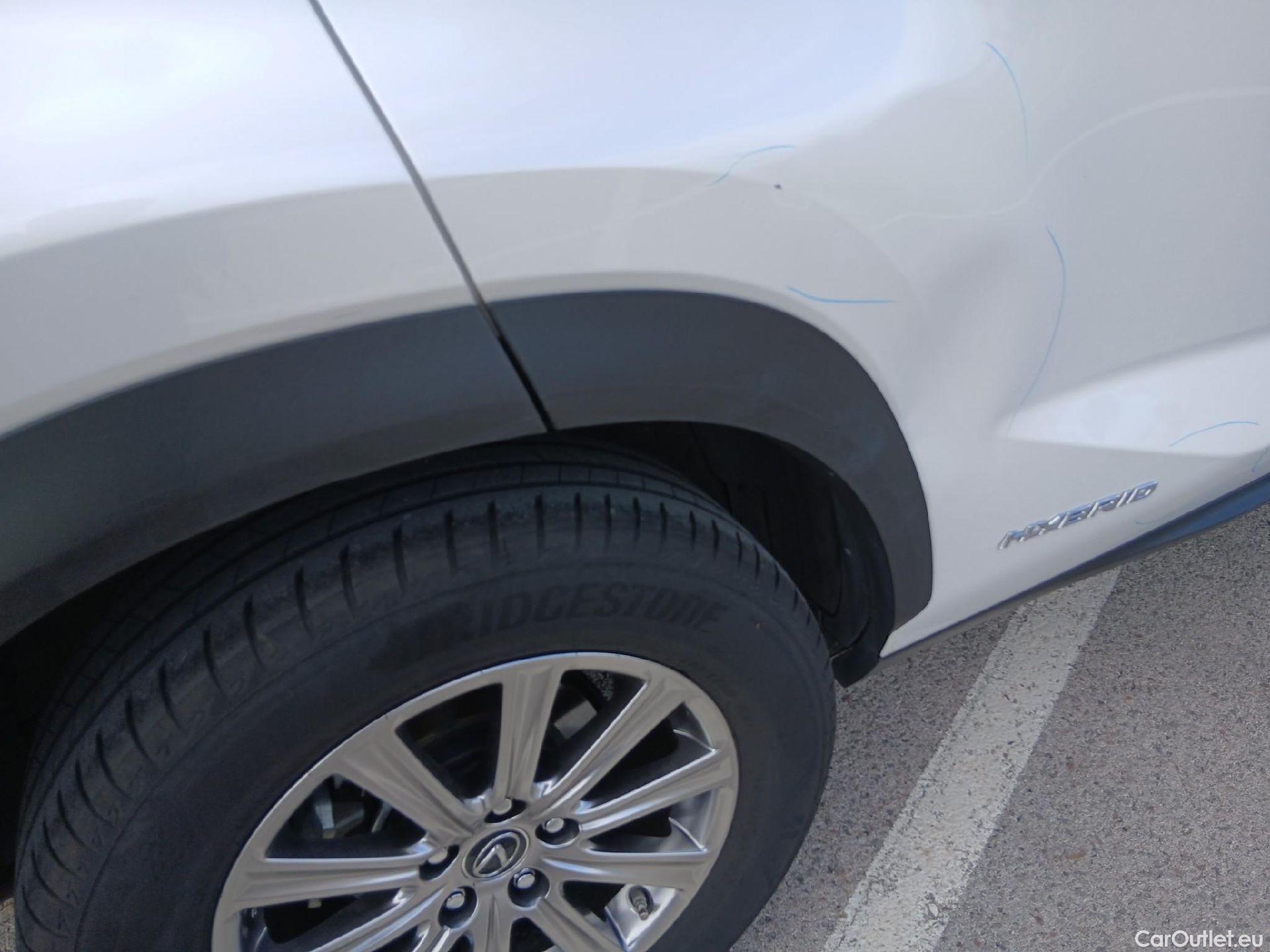  Lexus  NX LEXUS  / 2017 / 5P / todoterreno 2.5 300h Business Navigation 2WD (CX) #27