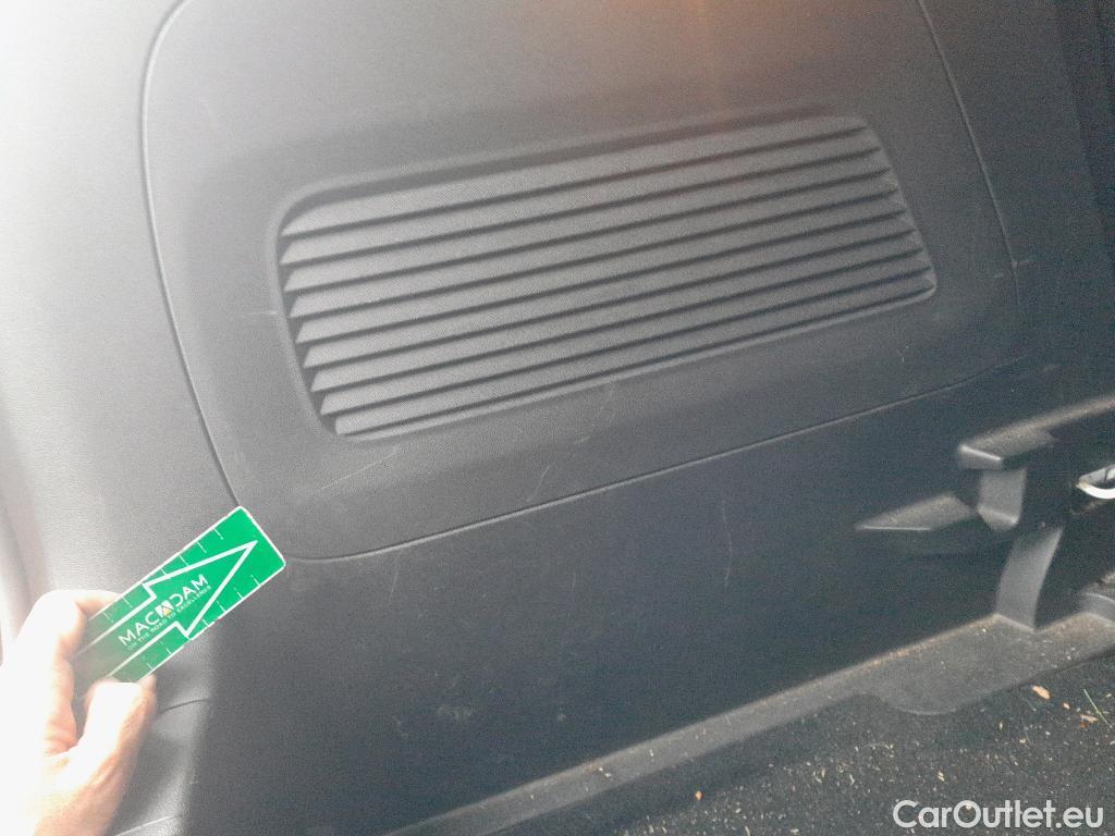  Opel  Crossland OPEL  X 5p 1G todoterreno 1.6T 73kW (99CV) Selective #27