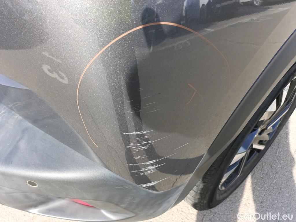  Peugeot  2008 PEUGEOT  / 2019 / 5P / todoterreno Allure BlueHDI 100 S&S BVM6 #19