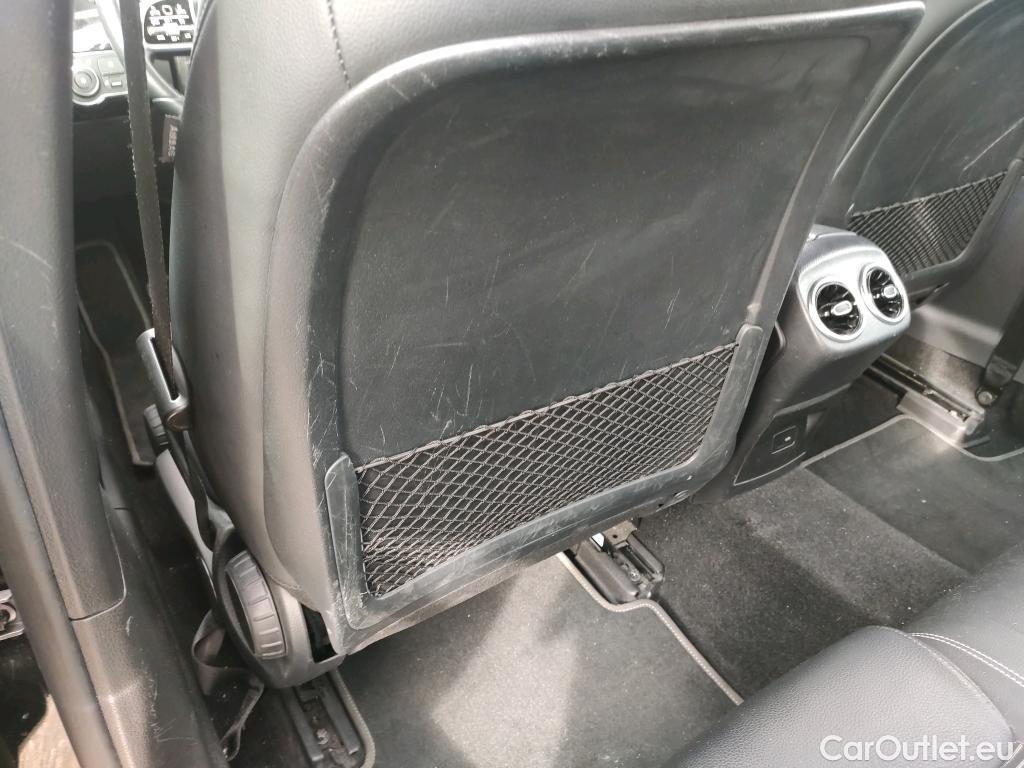  Mercedes  A-Klasse MERCEDES-BENZ Clase A / 2018 / 4P / sedán Sedán A 250 e #14