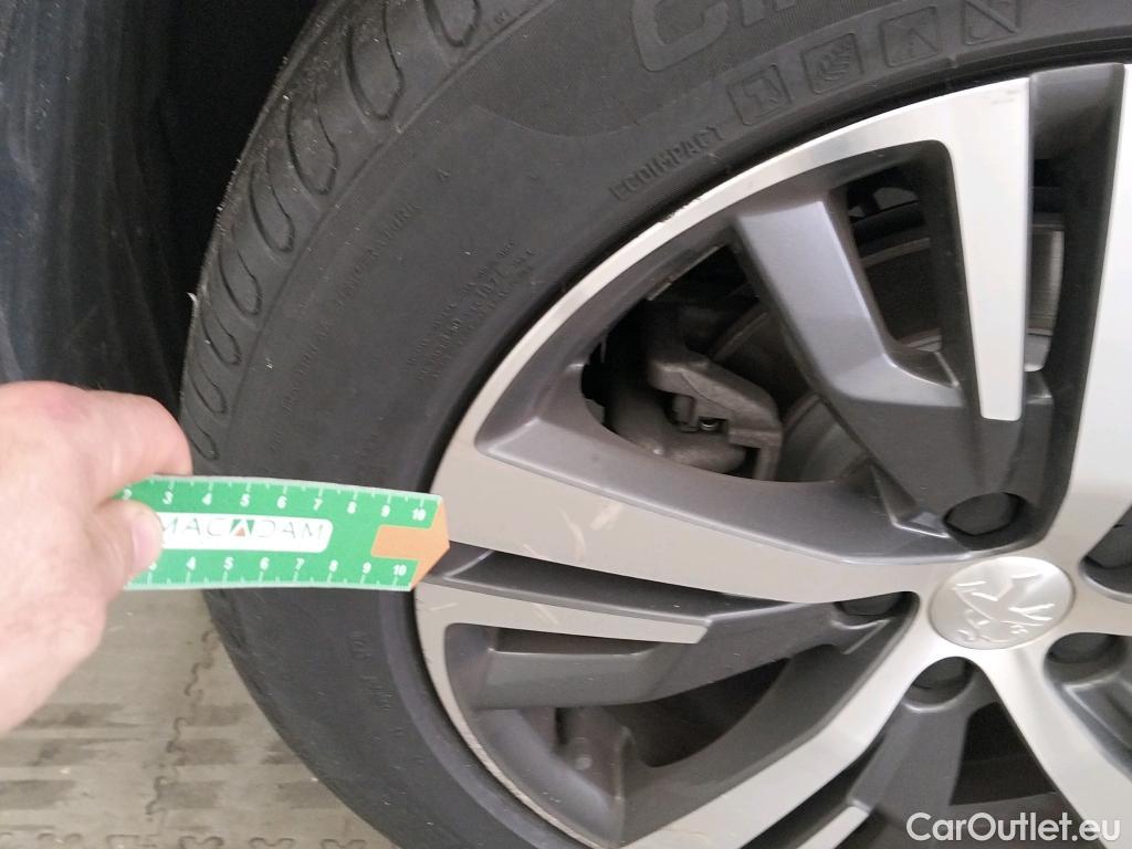  Peugeot  3008 PEUGEOT  / 2020 / 5P / todoterreno 1.5 BlueHDi 96kW (130CV) S&S Allure EAT8 #8