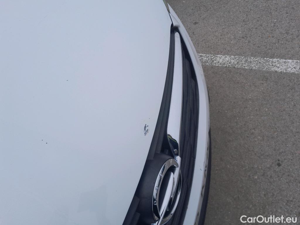  Opel  Crossland OPEL  X 5p 1G todoterreno 1.6T 73kW (99CV) Selective #8