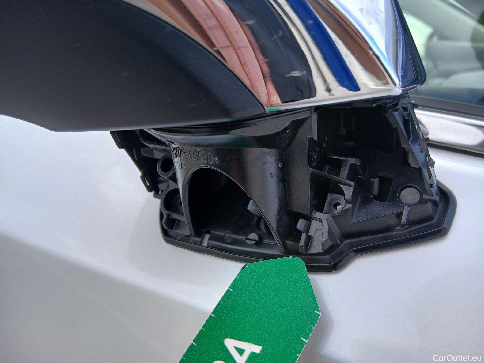  Lexus  NX LEXUS  / 2017 / 5P / todoterreno 2.5 300h Business Navigation 2WD (CX) #35