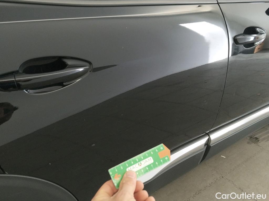  Peugeot  3008 PEUGEOT  / 2020 / 5P / todoterreno 1.5 BlueHDi 96kW (130CV) S&S Allure EAT8 #18