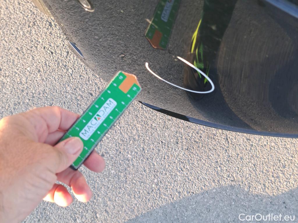  Mercedes  A-Klasse MERCEDES-BENZ Clase A / 2018 / 5P / berlina con portón A 250 e #18