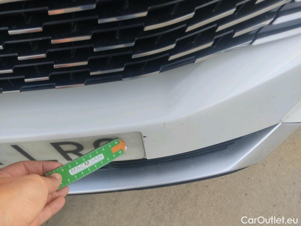  Peugeot  3008 PEUGEOT  / 2020 / 5P / todoterreno 1.5 BlueHDi 96kW (130CV) S&S Active Pack (AC4) #3