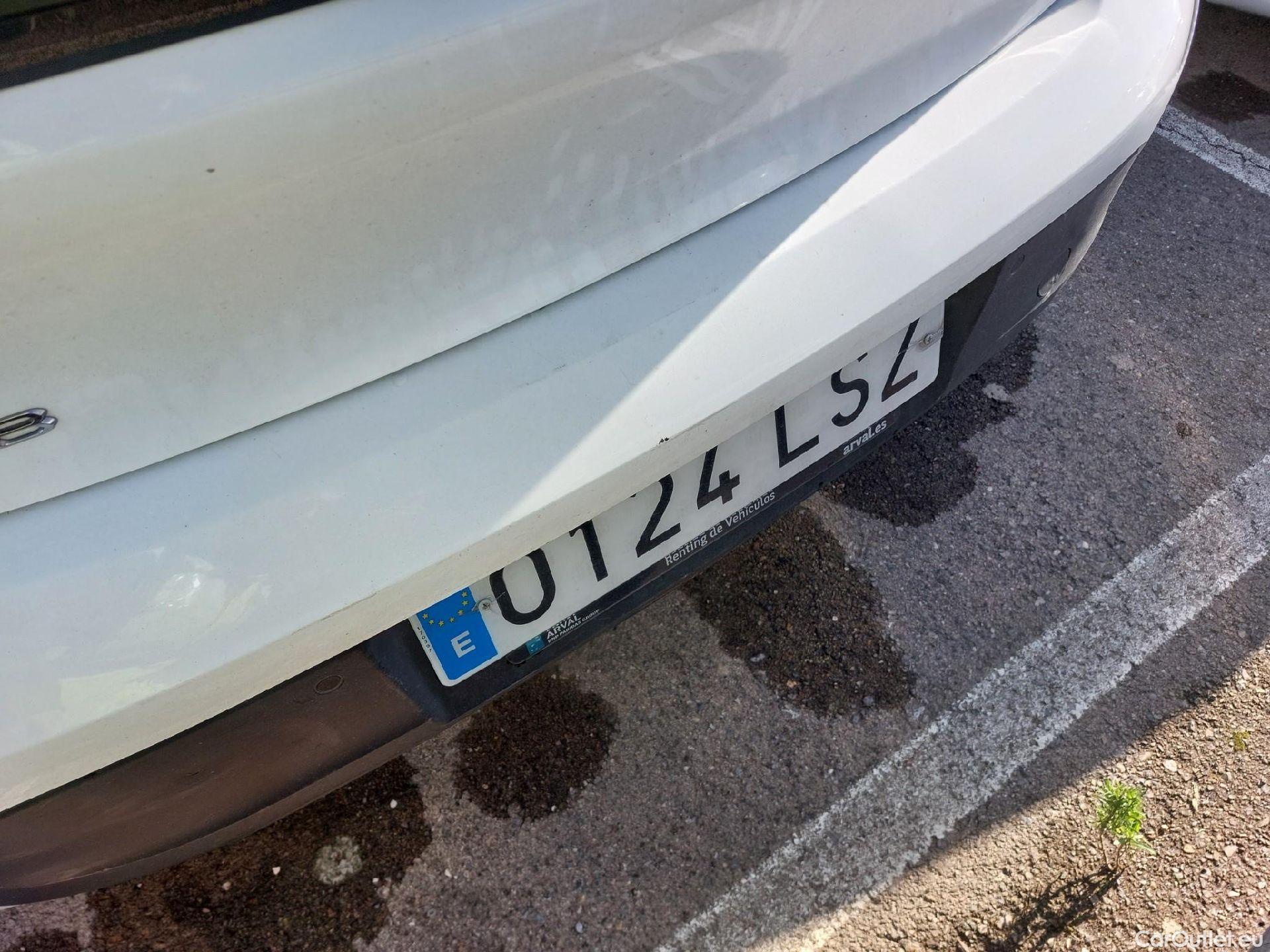  Peugeot  208 PEUGEOT  / 2019 / 5P / berlina con portón BlueHDi 73kW (100CV) Active Pack (AC) #10