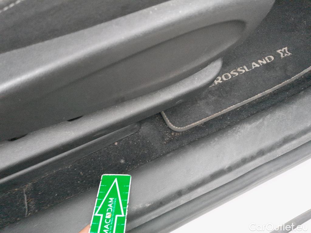  Opel  Crossland OPEL  X 5p 1G todoterreno 1.6T 73kW (99CV) Selective #14