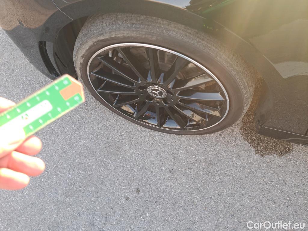  Mercedes  A-Klasse MERCEDES-BENZ Clase A / 2018 / 5P / berlina con portón A 250 e #7