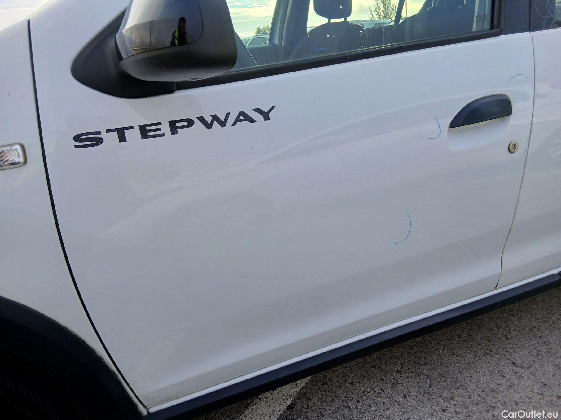  Dacia  Sandero DACIA  / 2016 / 5P / berlina con portón SL Aniversario TCE 74kW (100CV) GLP(SL) #12