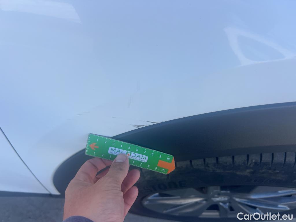  Peugeot  2008 PEUGEOT  / 2019 / 5P / todoterreno Active Pack BlueHDI 81kW (110CV) #19