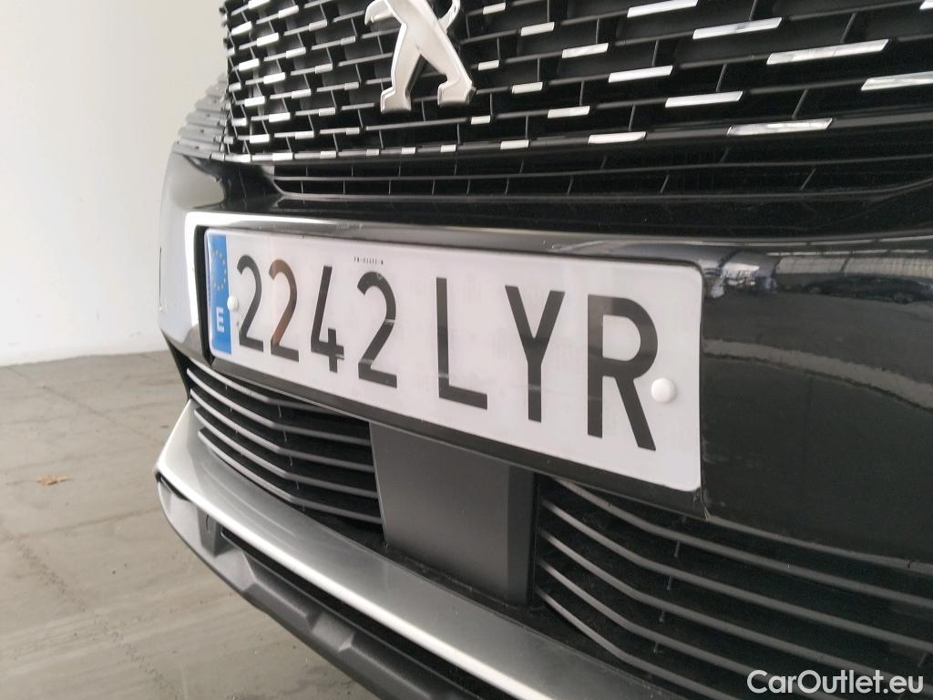  Peugeot  3008 PEUGEOT  / 2020 / 5P / todoterreno 1.5 BlueHDi 96kW (130CV) S&S Allure EAT8 #33