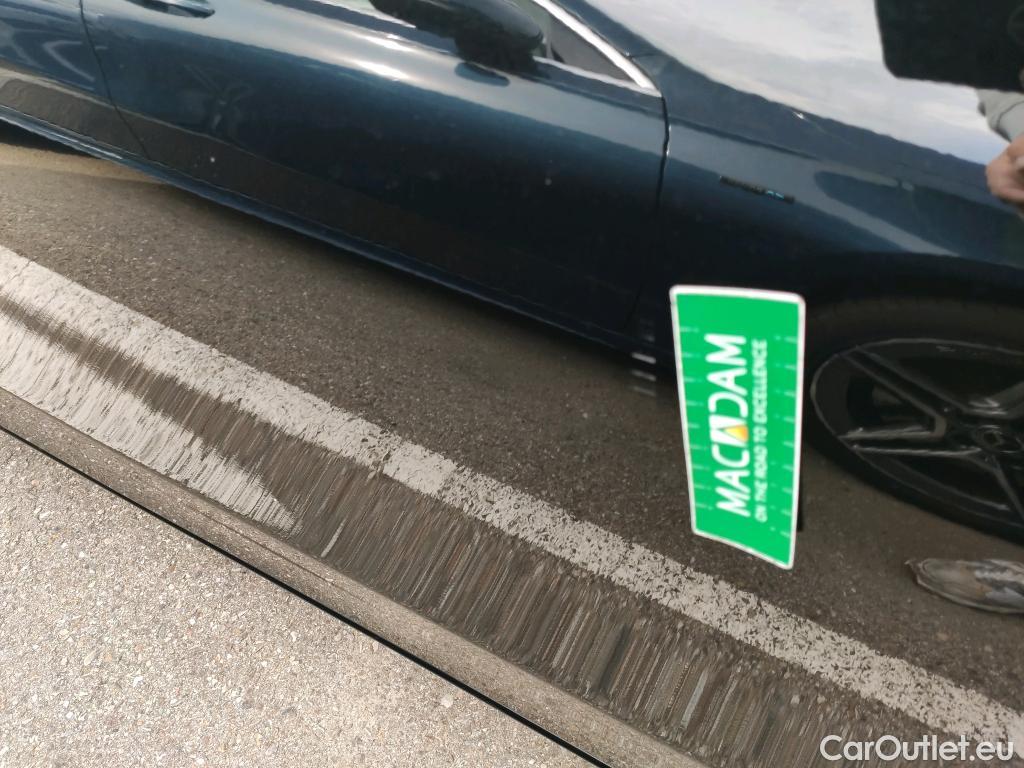  Mercedes  A-Klasse MERCEDES-BENZ Clase A / 2018 / 4P / sedán Sedán A 250 e #23