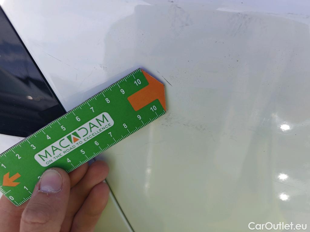  Peugeot  2008 PEUGEOT  / 2019 / 5P / todoterreno Active Puretech 100 S&S BVM6 #22