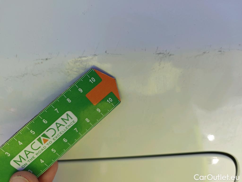  Peugeot  2008 PEUGEOT  / 2019 / 5P / todoterreno Active Puretech 100 S&S BVM6 #19