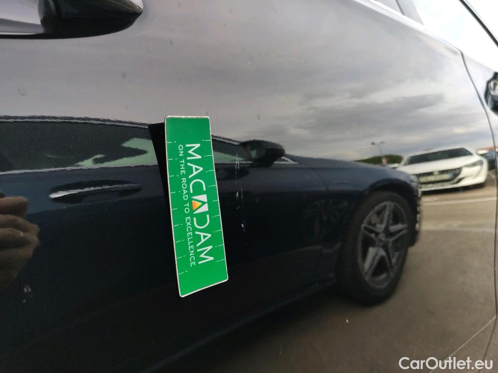  Mercedes  A-Klasse MERCEDES-BENZ Clase A / 2018 / 4P / sedán Sedán A 250 e #25