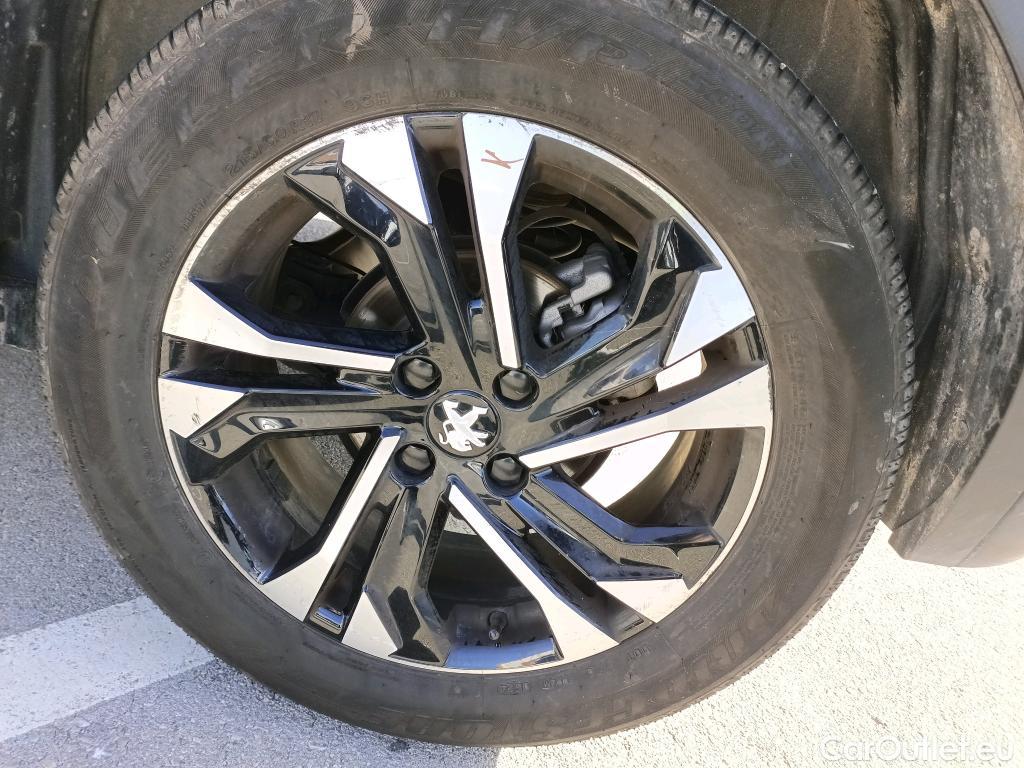  Peugeot  2008 PEUGEOT  / 2019 / 5P / todoterreno Allure BlueHDI 100 S&S BVM6 #1