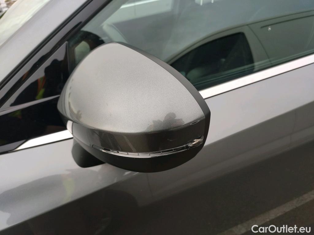  Nissan  Qashqai NISSAN  / 2021 / 5P / todoterreno DIG-T 116kW (158CV) mHEV Xtronic Acenta (AC) #26