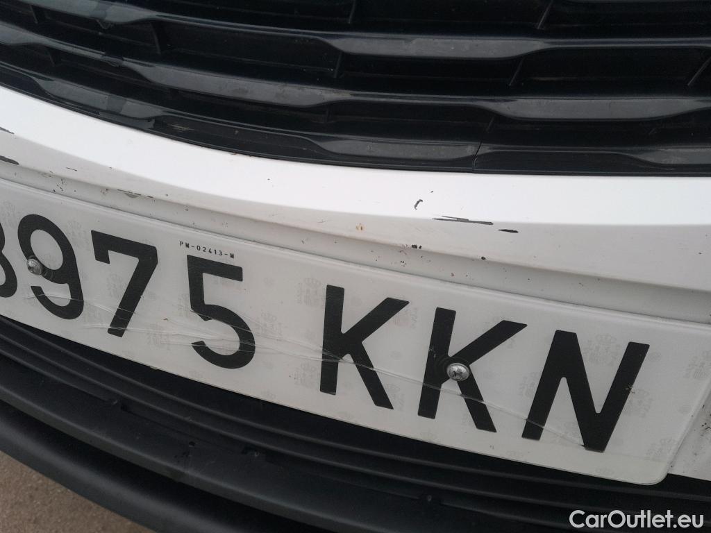  Opel  Crossland OPEL  X 5p 1G todoterreno 1.6T 73kW (99CV) Selective #31