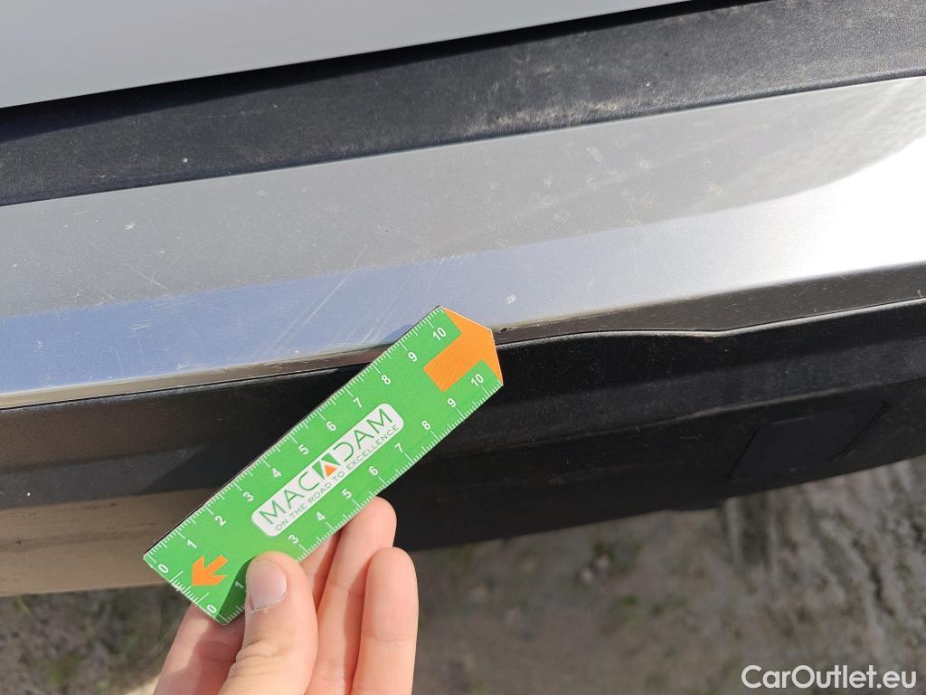  Peugeot  2008 PEUGEOT  / 2019 / 5P / todoterreno Active Puretech 100 S&S BVM6 #42