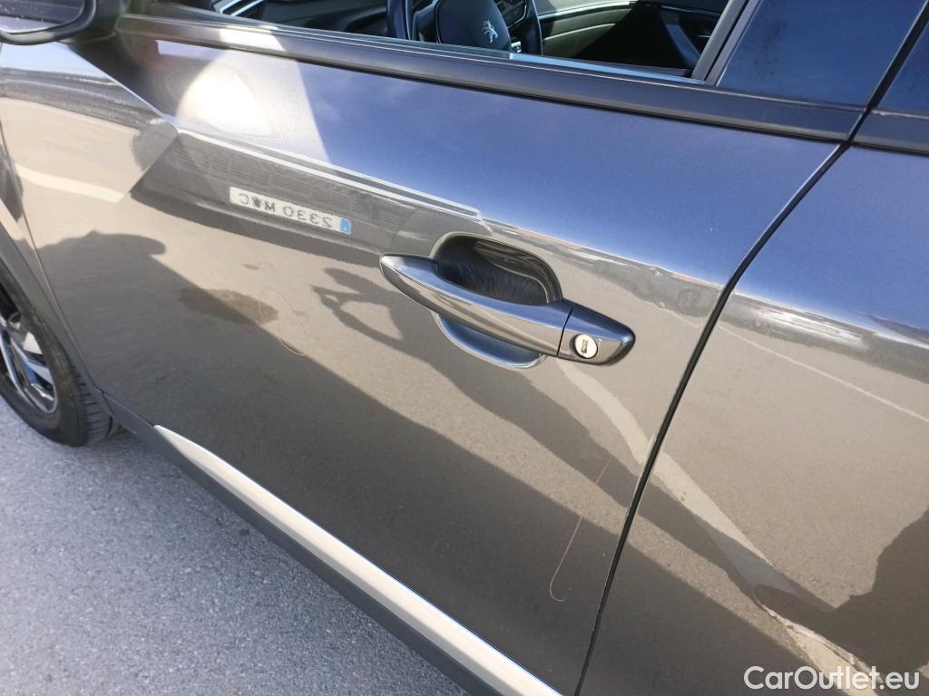  Peugeot  2008 PEUGEOT  / 2019 / 5P / todoterreno Allure BlueHDI 100 S&S BVM6 #7