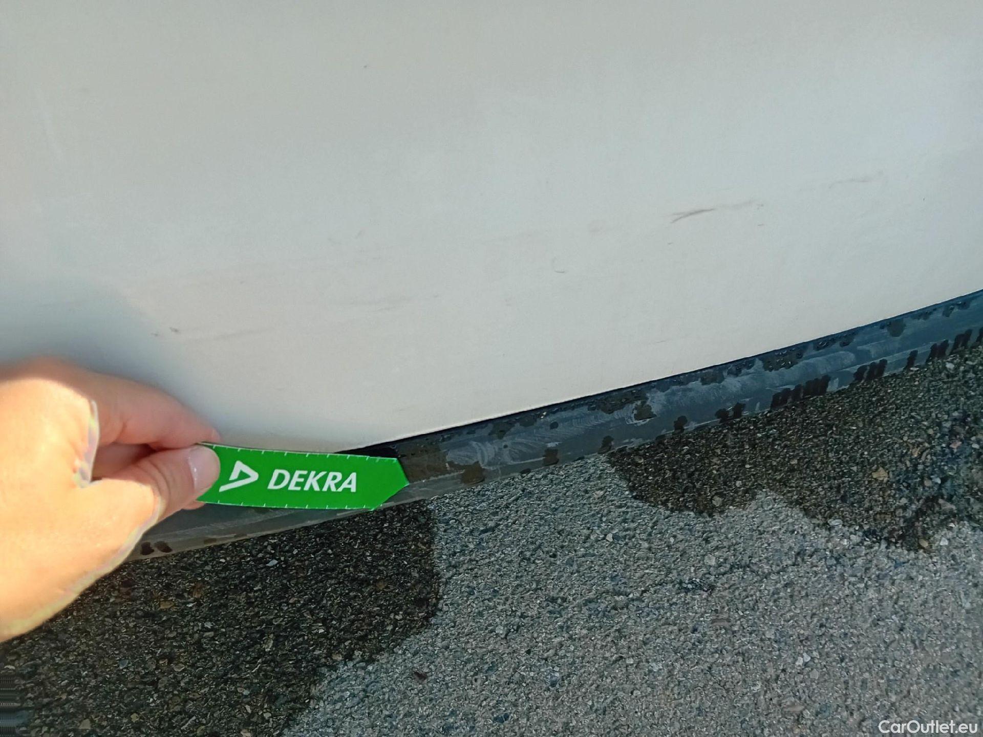  Peugeot  308 PEUGEOT  / 2017 / 5P / berlina con portón 5p Active Pack BlueHDi 130 S&S #11