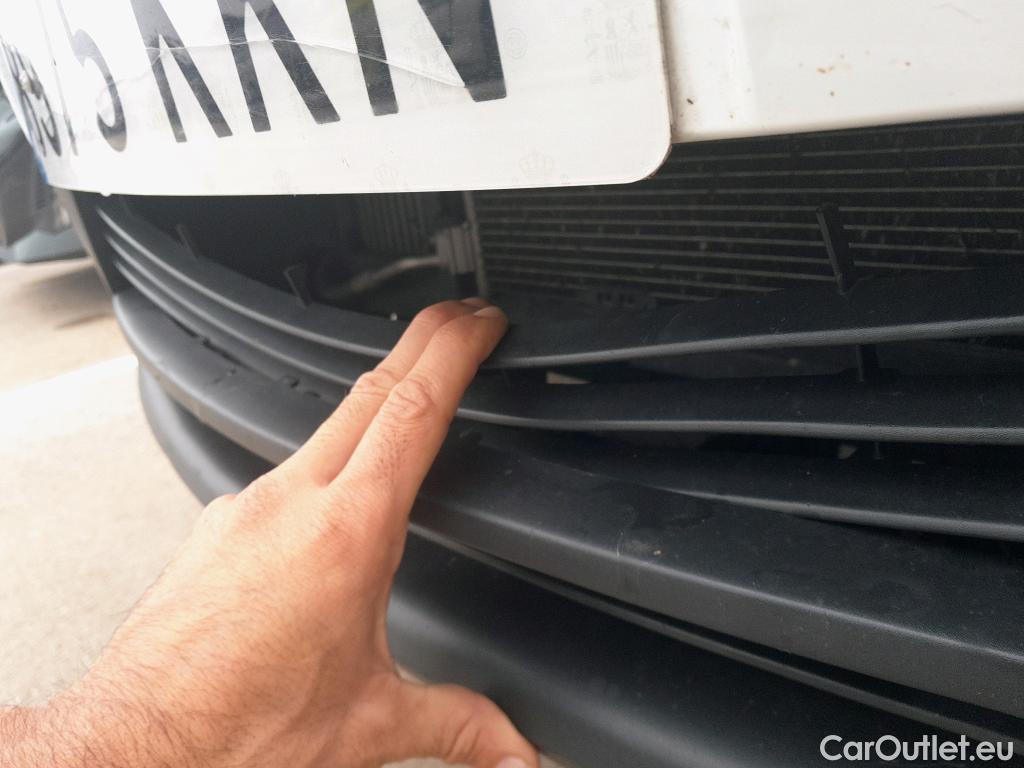  Opel  Crossland OPEL  X 5p 1G todoterreno 1.6T 73kW (99CV) Selective #2